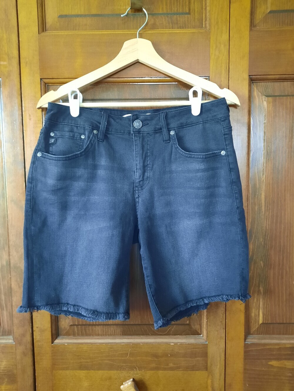 Seven7 Relaxed Bermuda Cotton Blend Black Frayed Hem Denim Jean Shorts Size 4